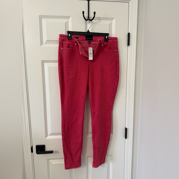 White House Black Market Mid-Rise Skinny Ankle Jeans - Picture 7 of 10